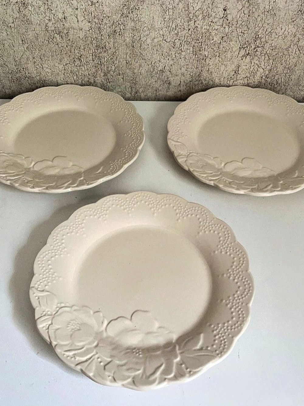 Pioneer Woman Cowgirl Lace Linen White Plate Salad Dessert Saucer 8” Set of 3 EC